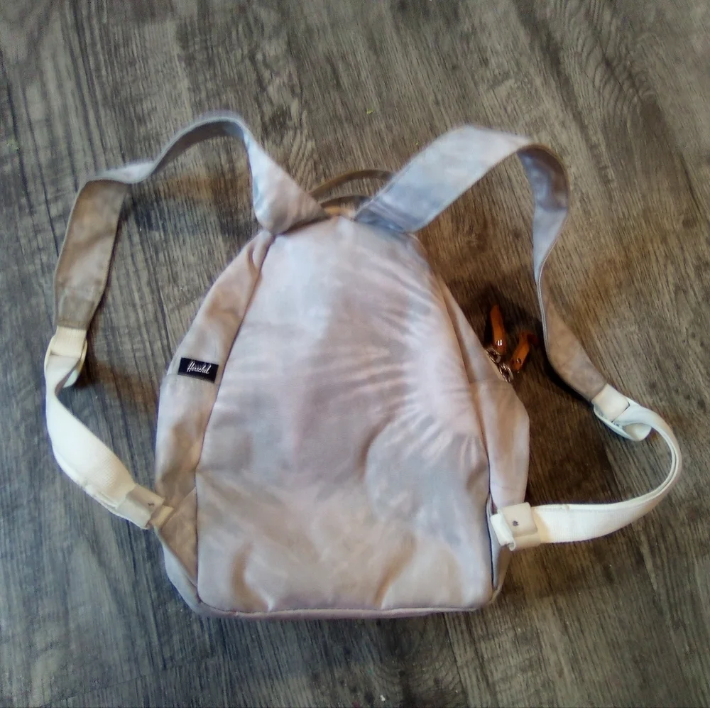 Herschel Supply Company Cream Backpack